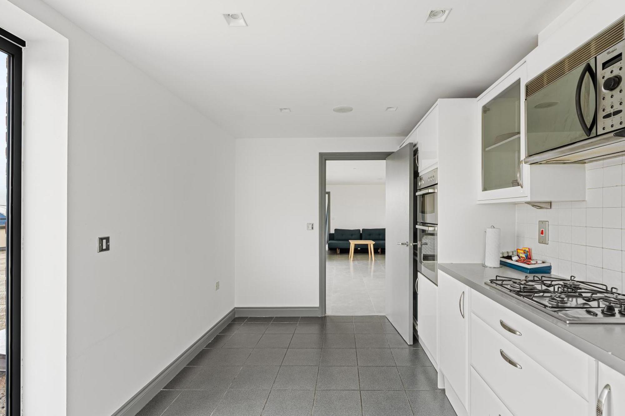 Long Letting - Luxurious 3 Bedroom Penthouse In City Centre - Parking Included! Chelmsford Buitenkant foto